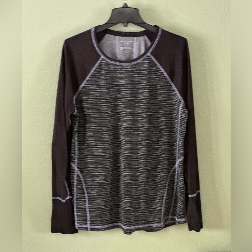 Terrific gym wear is this Tek Gear top; or take it for a run or power walk!